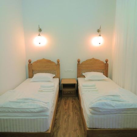 Guesthouse Muqaddam Bucara Exterior foto