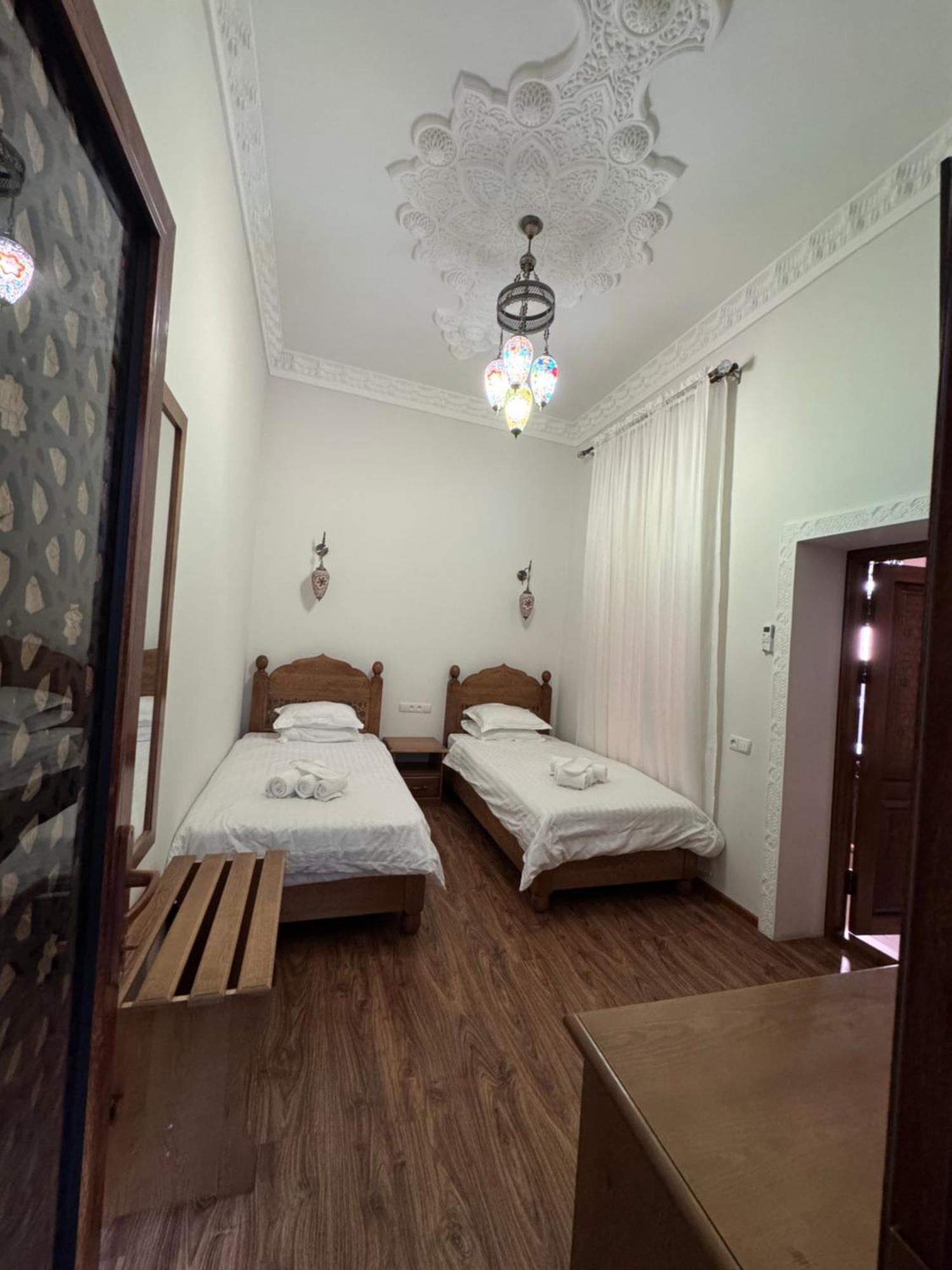 Guesthouse Muqaddam Bucara Exterior foto