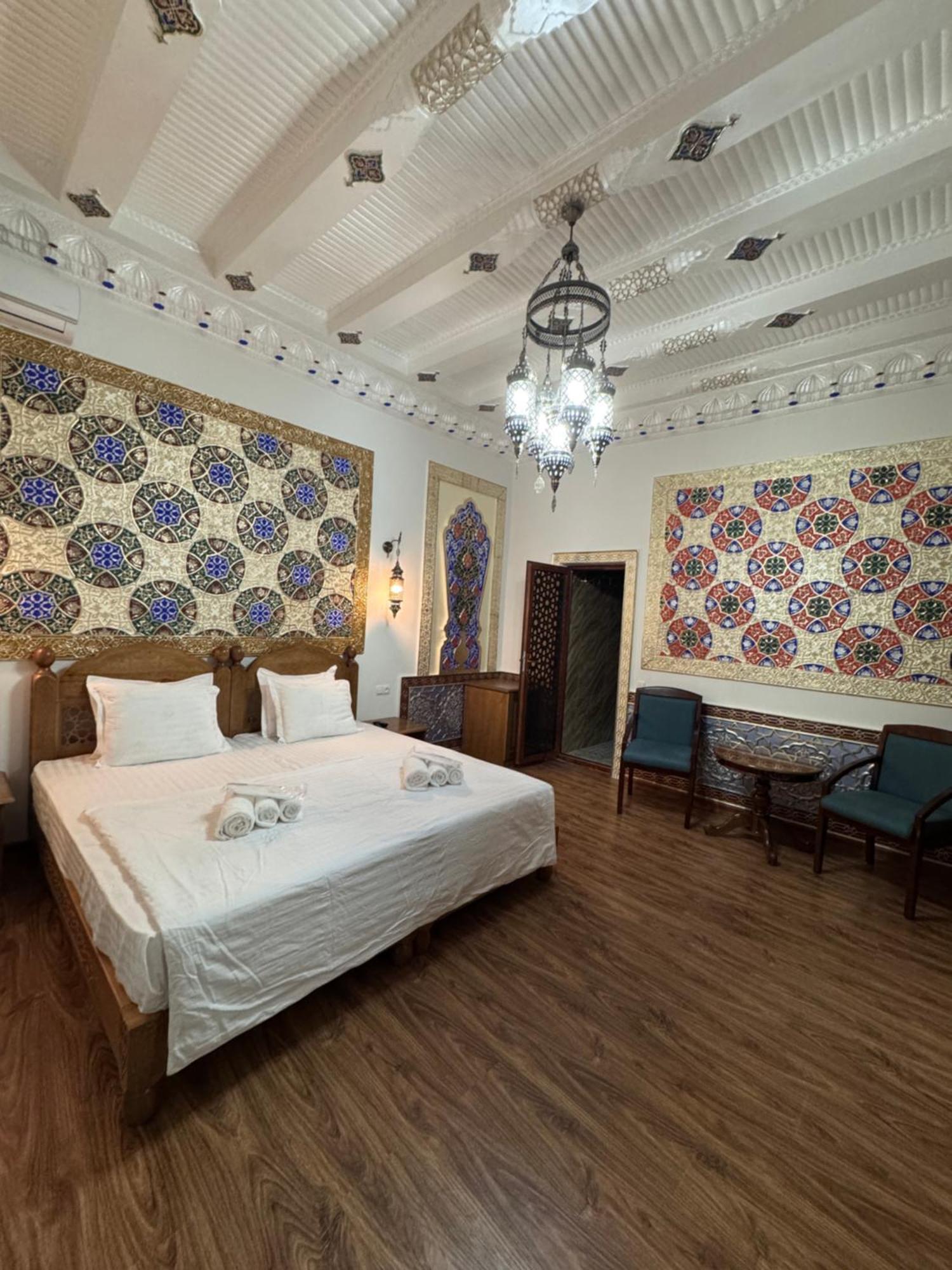 Guesthouse Muqaddam Bucara Exterior foto