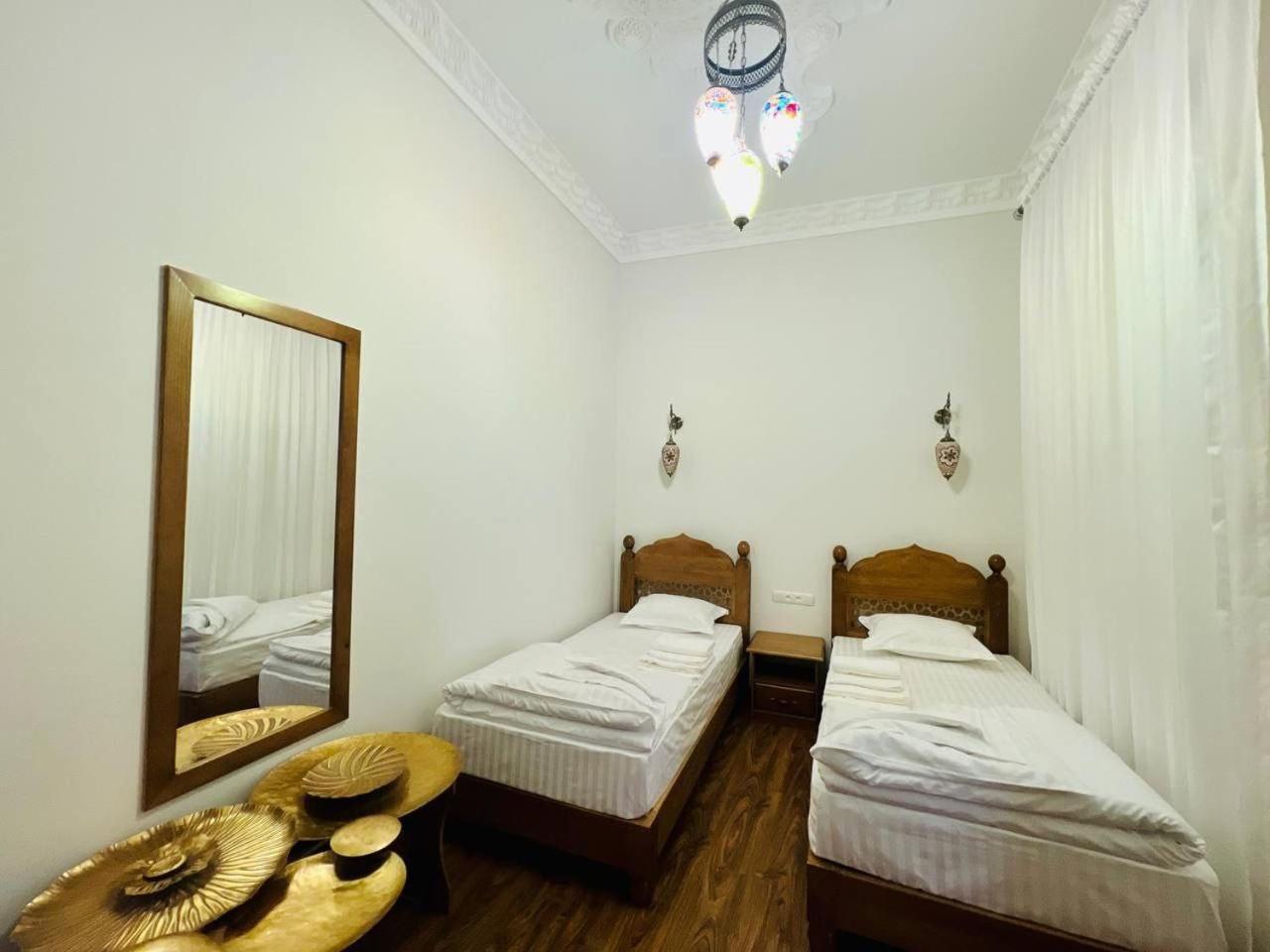 Guesthouse Muqaddam Bucara Exterior foto