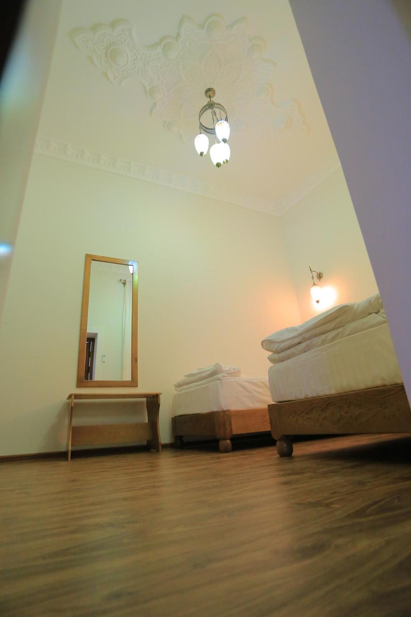 Guesthouse Muqaddam Bucara Exterior foto